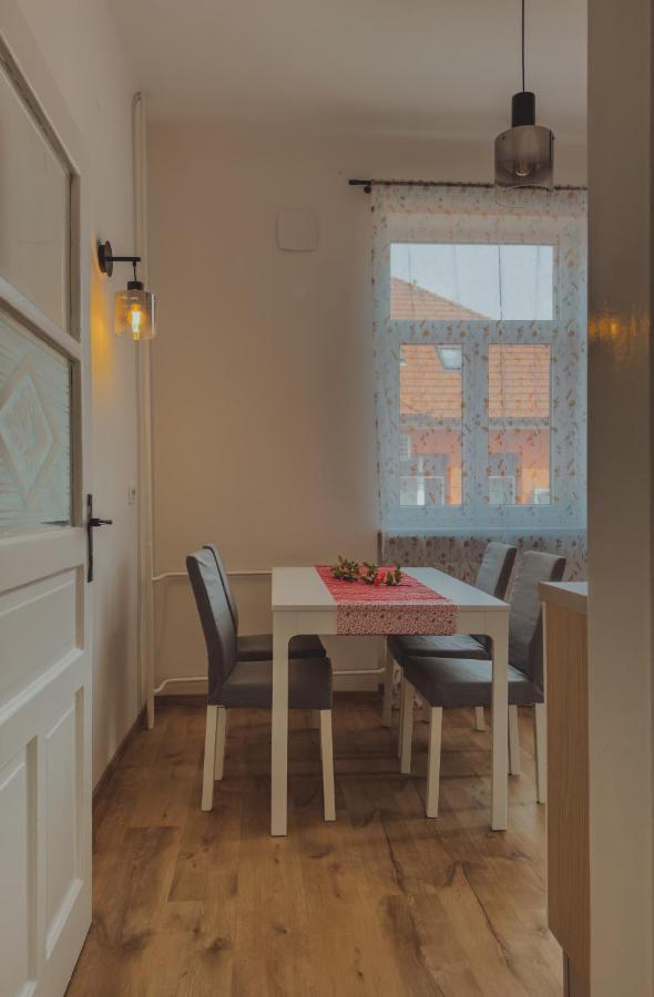 Pirc Apartment On Dunajska Street Ljubljana Exterior photo